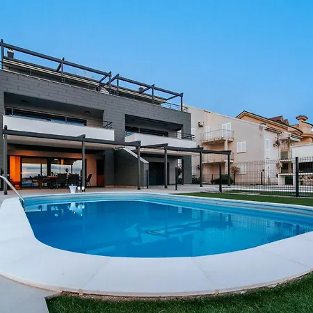 New Budinski 1st Row & Pool * Povljana