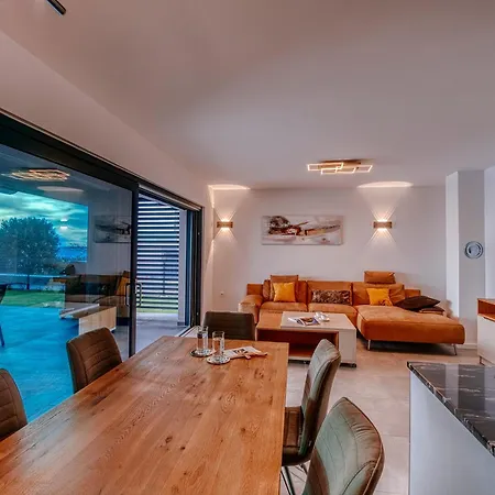 New Budinski 1st Row & Pool Povljana