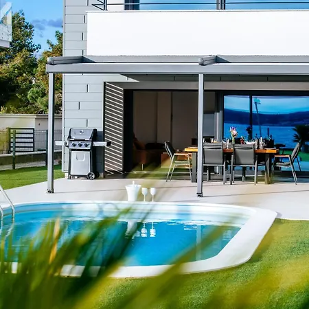 Apartment New Budinski 1st Row & Pool Povljana