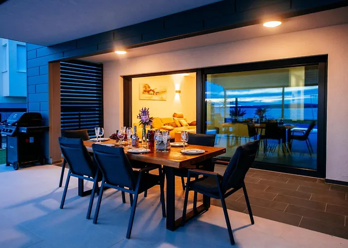 New Budinski 1st Row & Pool * بوفليانا